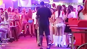 Asia Sex Tourist - Bangkok Naughtiness For Single Men!